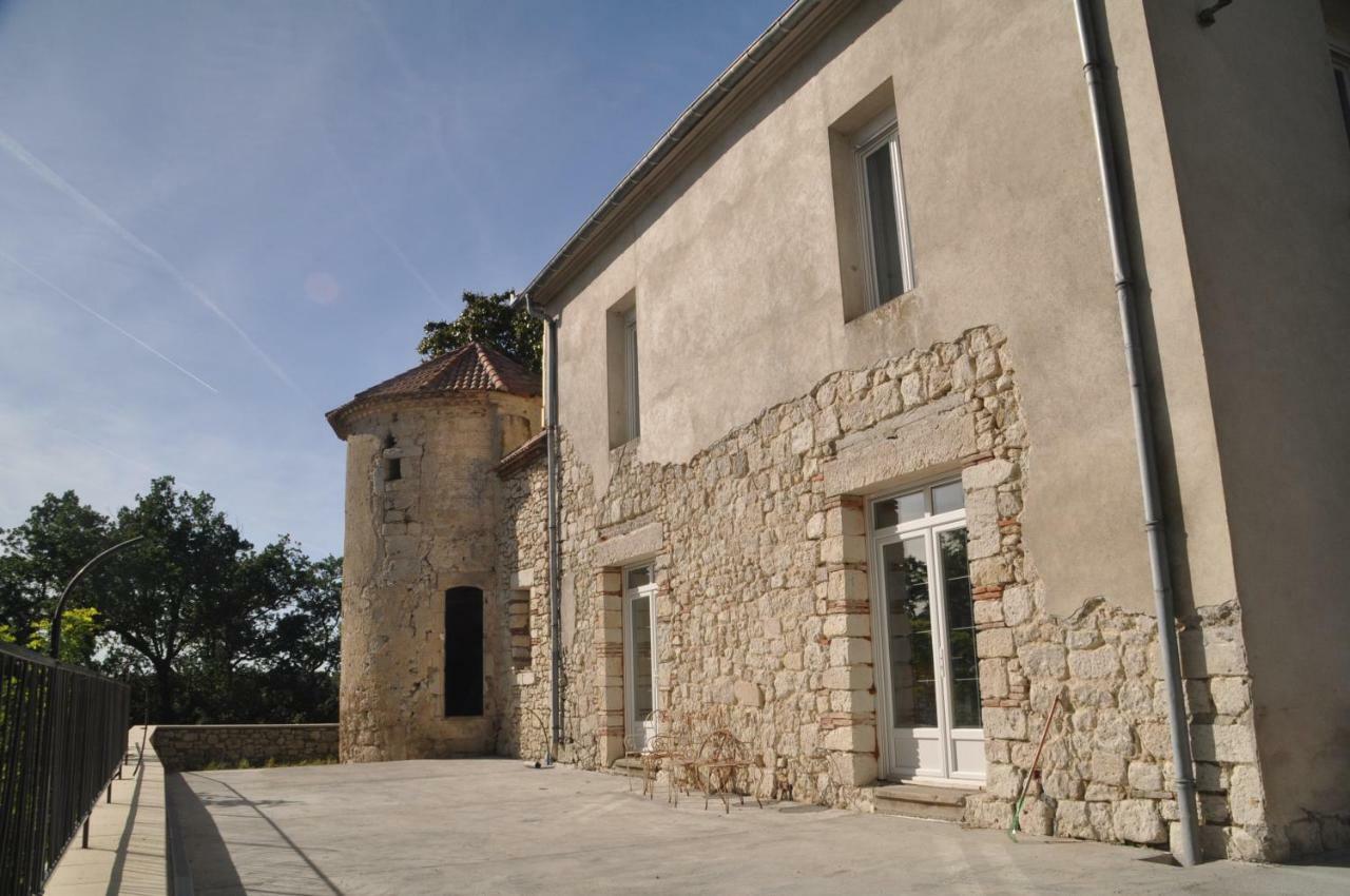 Loustalneou Bed & Breakfast Saint-Pierre-de-Clairac Bagian luar foto