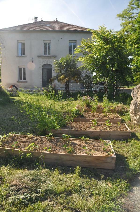 Loustalneou Bed & Breakfast Saint-Pierre-de-Clairac Bagian luar foto